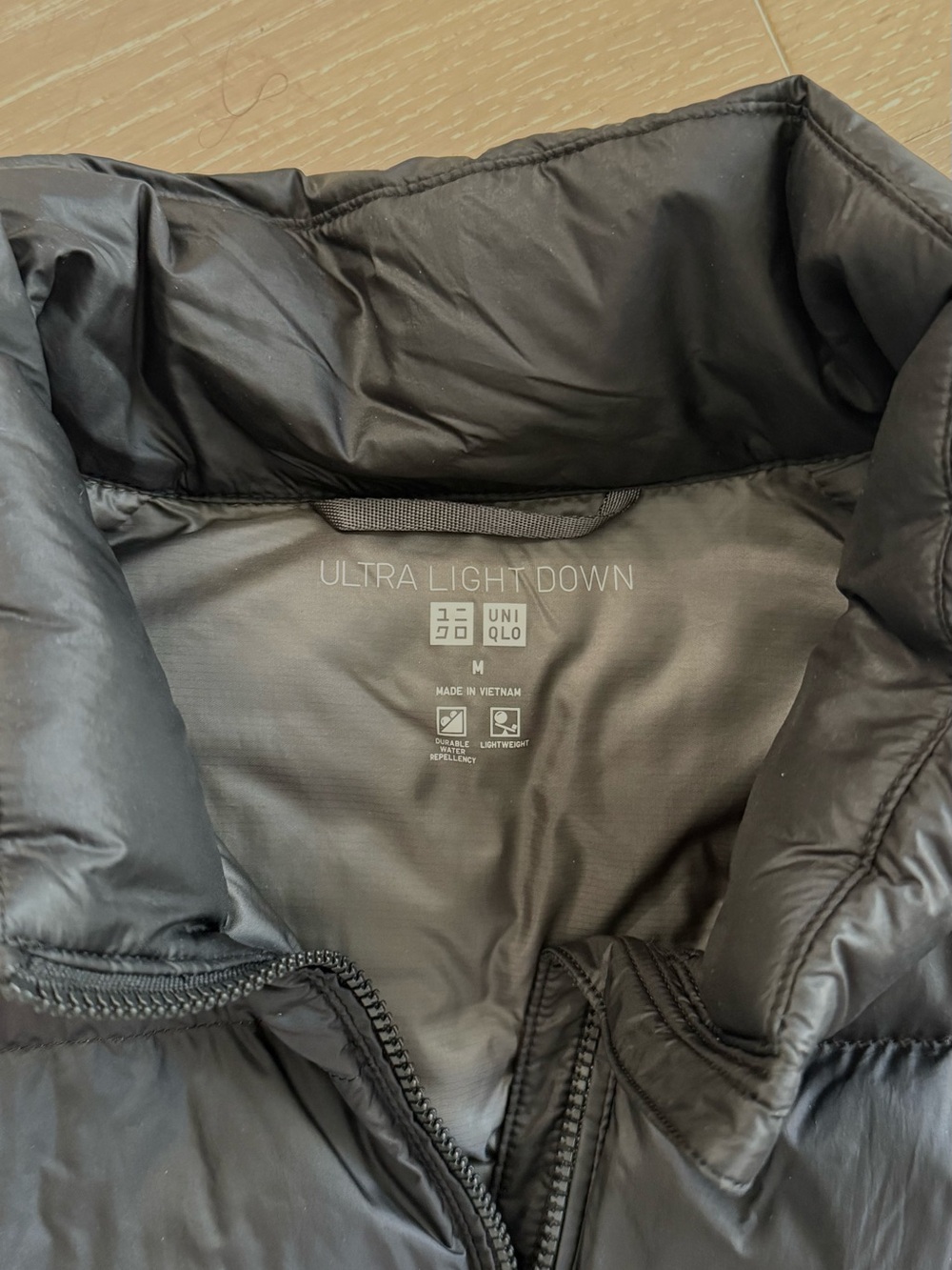 Uniqlo Men's Black Puffer Vest - Medium. Excellent condition. - Picture 2 of 3